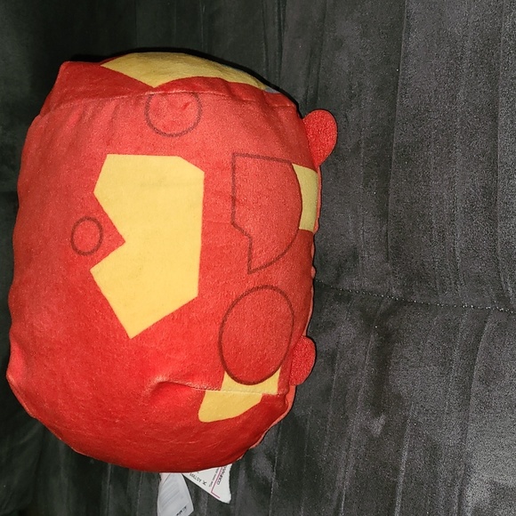 Just Play Logo Marvel Disney Iron Man Tsum Tsum  Stackable Plush Red Gold Yellow - Picture 4 of 10